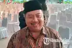 SEKOLAH-RAKYAT-Bupati-Jombang-Warsubi-saat-dikonfirmasi-awak-media-di-Pendopo-Jombang.jpg