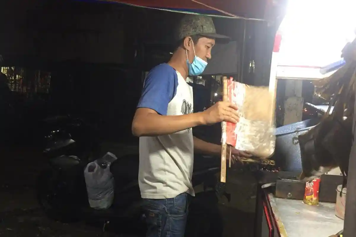 Kisah Rizal, Pedagang Sate Padang di Panglima Polim yang Merintis Usaha di Awal Pandemi Covid-19