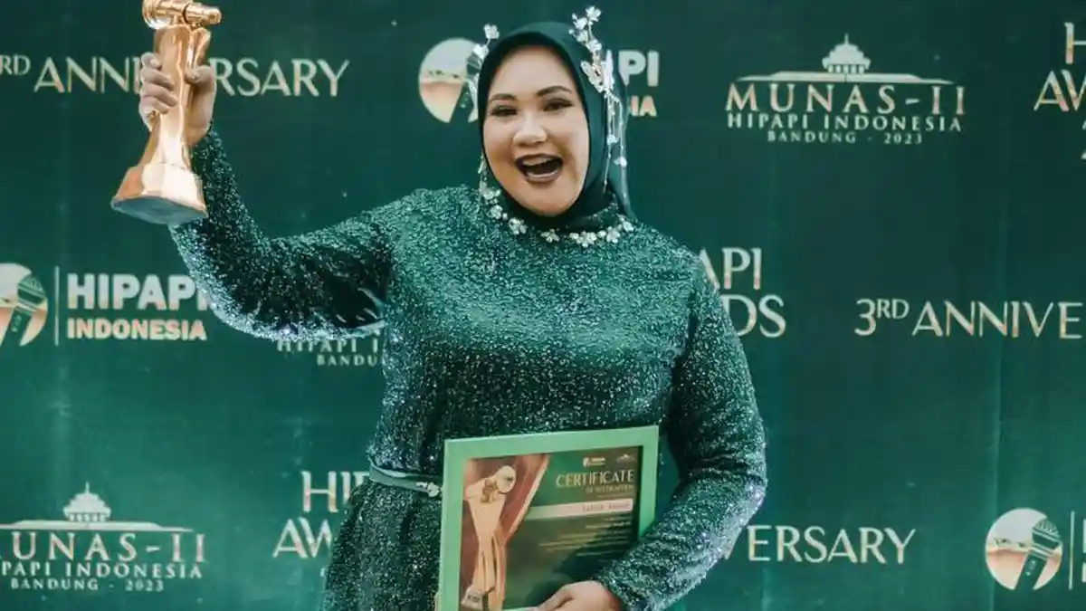 Auliah Wildani Anwar Perempuan Makassar Raih Penghargaan di Hipapi Indonesia Award 2023 Bandung