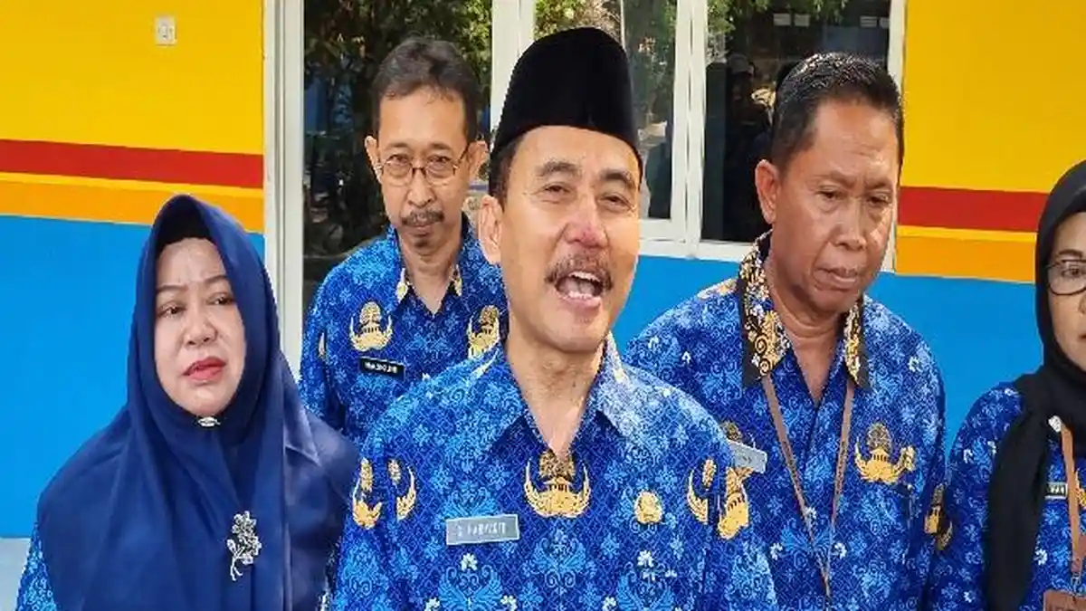 BREAKING NEWS: Kadispendik dan Polisi Datangi SDN 236 Gresik, Sebut Usut Tuntas: Tak Ada Ditutupi