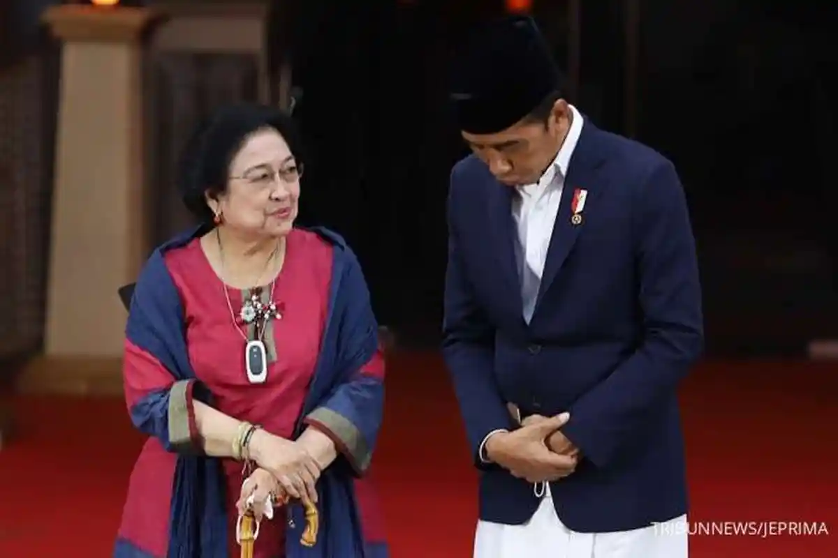 Projo dan Prabowo Cetuskan Perang, Rocky Gerung Sarankan Megawati Pecat Jokowi dan Gibran dari PDIP