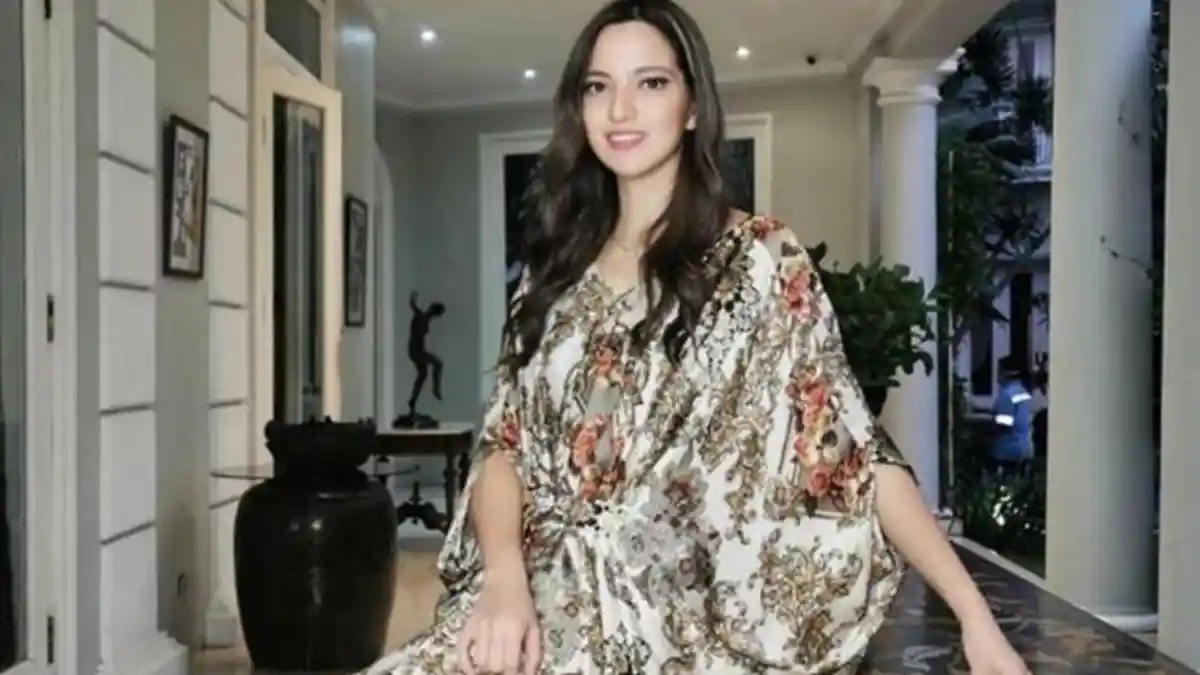 Intip Potret Cantik Nia Ramadhani yang Tetap Langsing Meski Sudah Jadi Ibu 3 Anak
