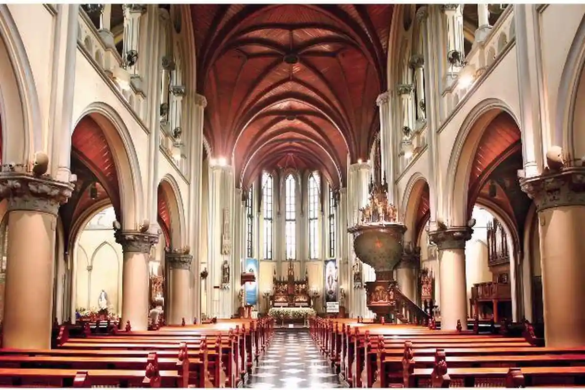 Opini : Menemukan Keheningan yang Menyentuh: Belajar dari Sunyinya Rumah Ibadah