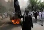 Bentrok di Depan Kedubes AS
