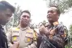 rektor-UTM-ikut-demo-solidaritas-untuk-EEn-di-mapolres-bangkalan.jpg