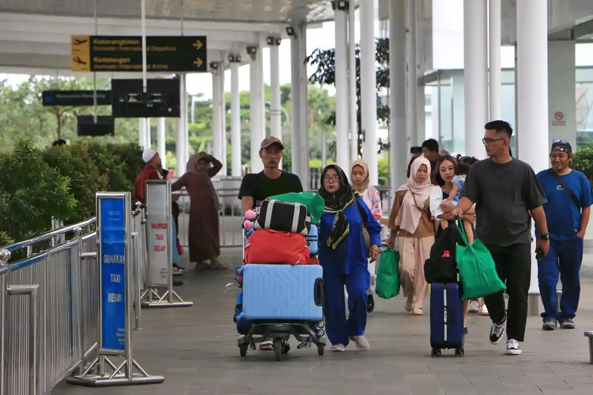 171 Ribu Penumpang di Bandara Jenderal Ahmad Yani Pada Arus Mudik Lebaran