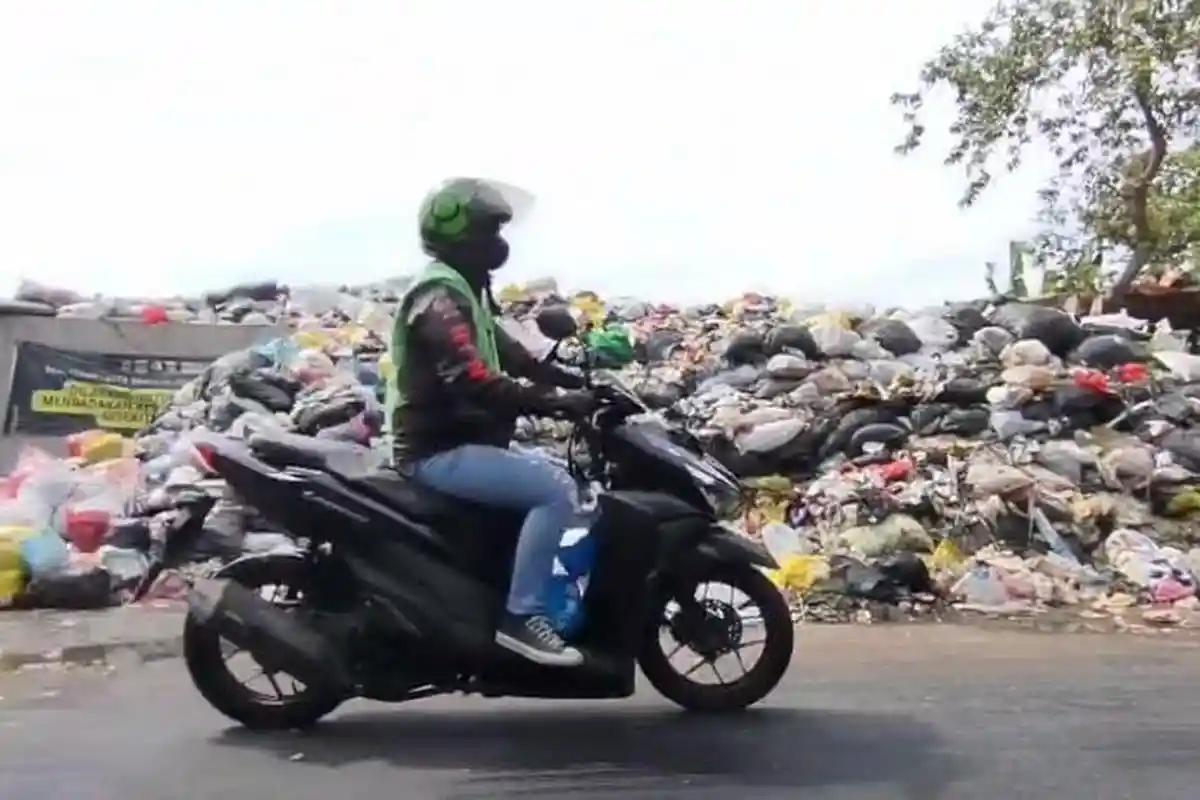 Kota Bandung Kembali Darurat Sampah, Farhan Putar Otak Siapkan Berbagai Cara Penanganan