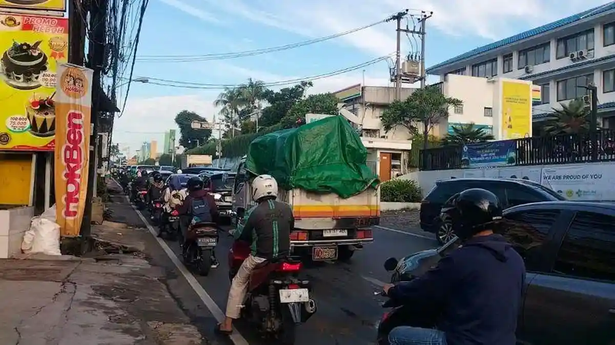 Target 2026, Pemkot Depok Mulai Lebarkan Jalan Raya Sawangan Jadi 24 Meter