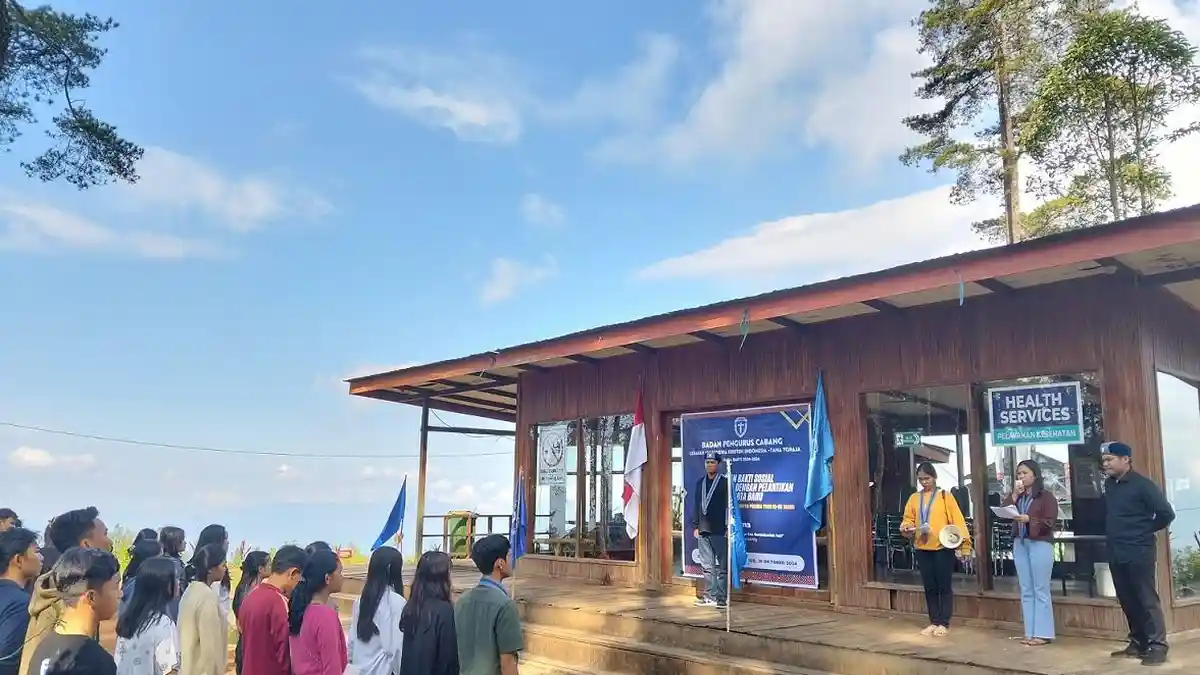 GMKI Tana Toraja Upacara Sumpah Pemuda di Hutan Pinus Pango-pango