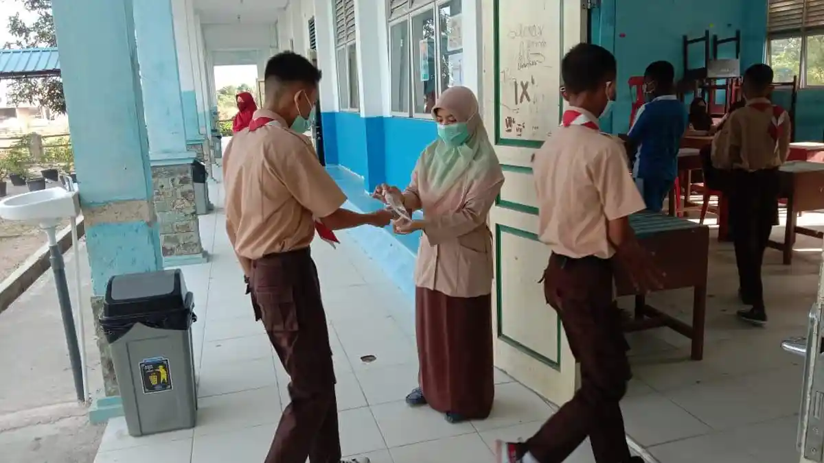 KASUS Covid-19 Melonjak, Sekolah Tatap Muka di Batam Kembali Ditutup 