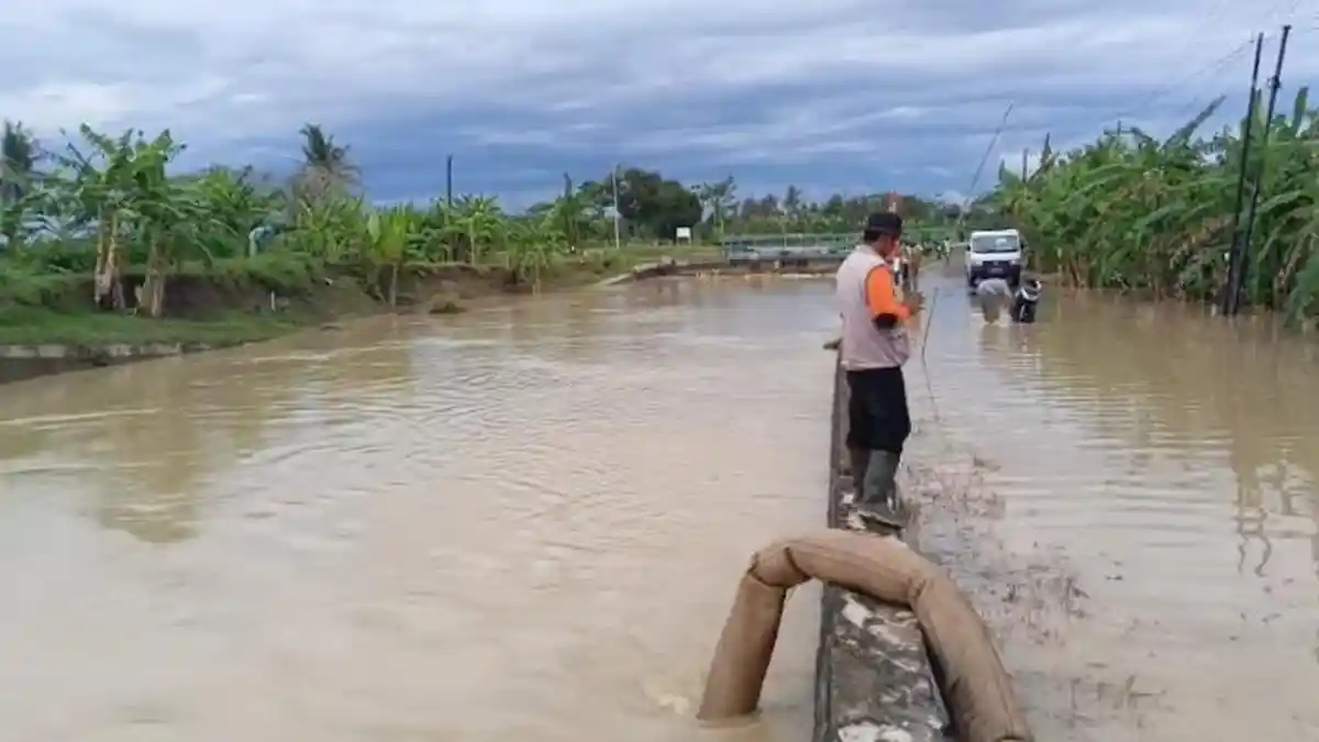 Banjir Masih Rendam Desa Kalijeruk Cilacap, 82 KK Terdampak