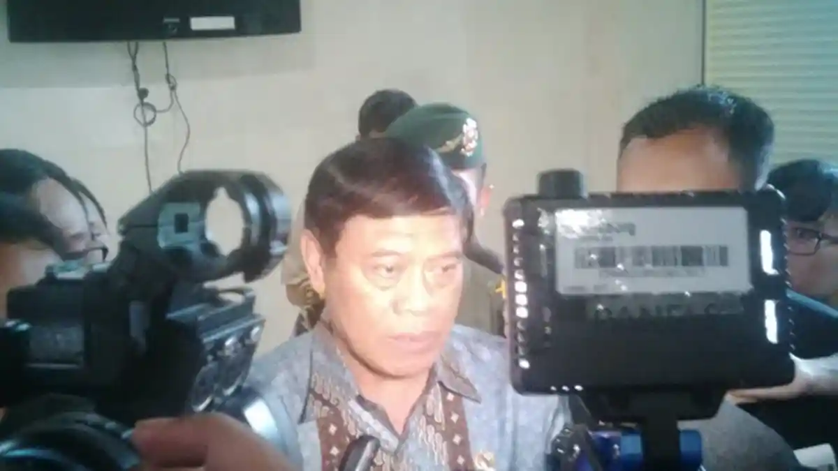Menteri Tedjo Buru-buru Temui Jokowi di Istana Negara