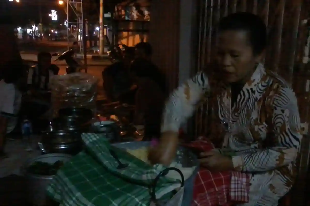 Pecel Pocong di Sudut Kota Probolinggo