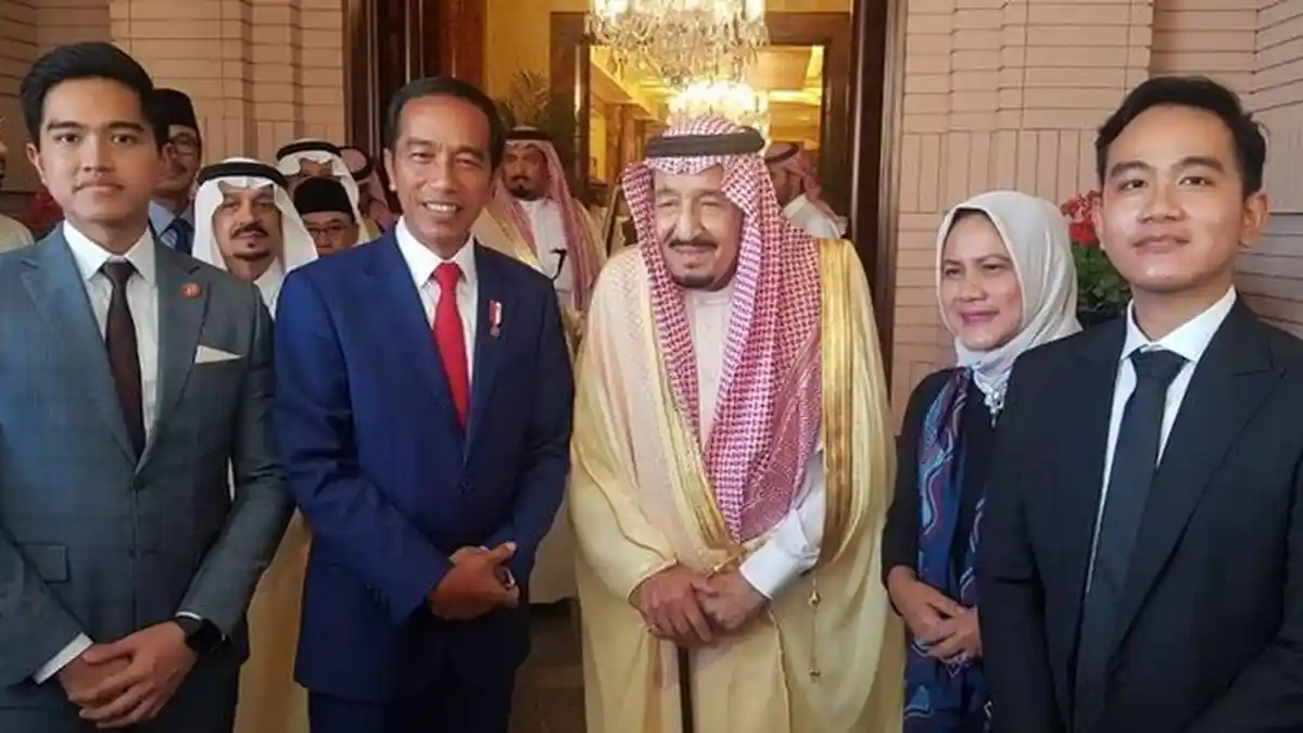 Arab Saudi Setop Umroh dan Kunjungan Ke Masjid Nabawi, Jokowi: Tidak Hanya Indonesia