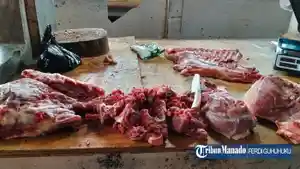 P55Harga-daging-babi-dijual-segini-per-kilogramnya-Tribun-ManadoEdi.jpg