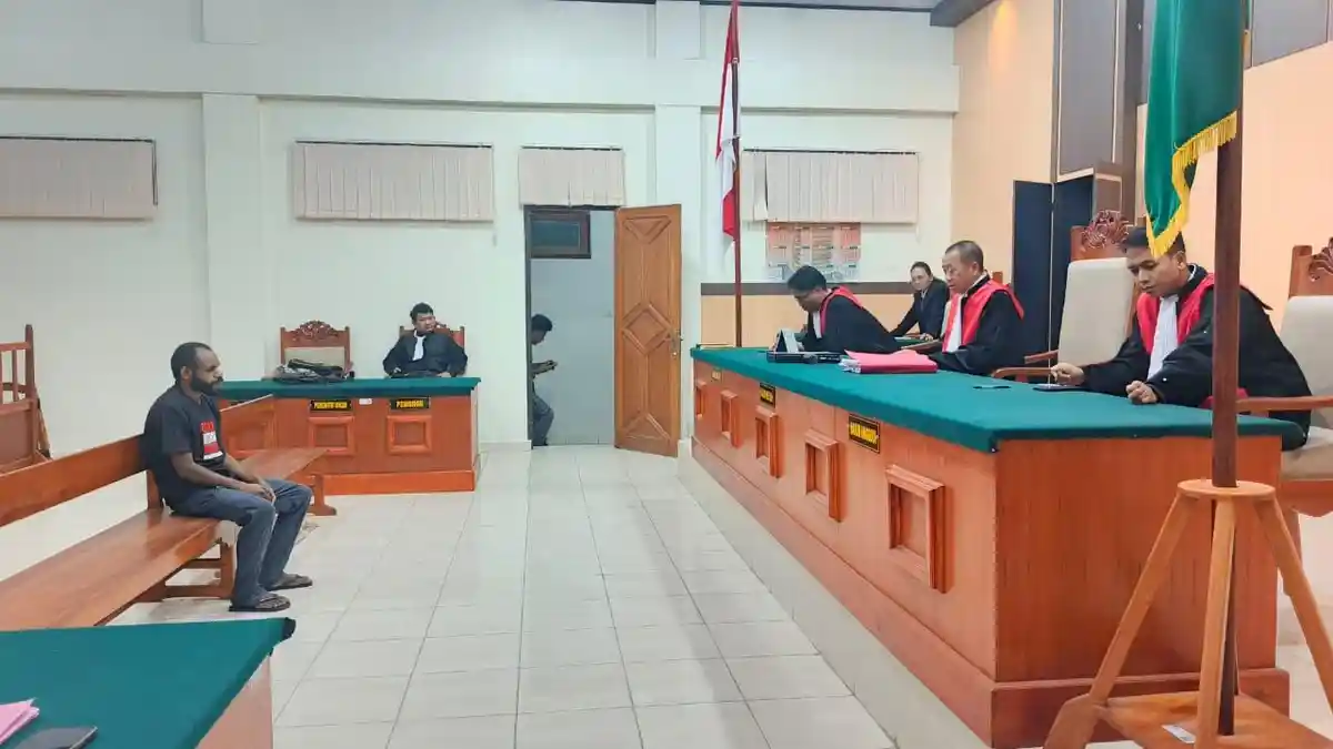 Aske Mabel Diadili, Eks Anggota Polri Membelot KKB Divonis 8 Tahun Bui