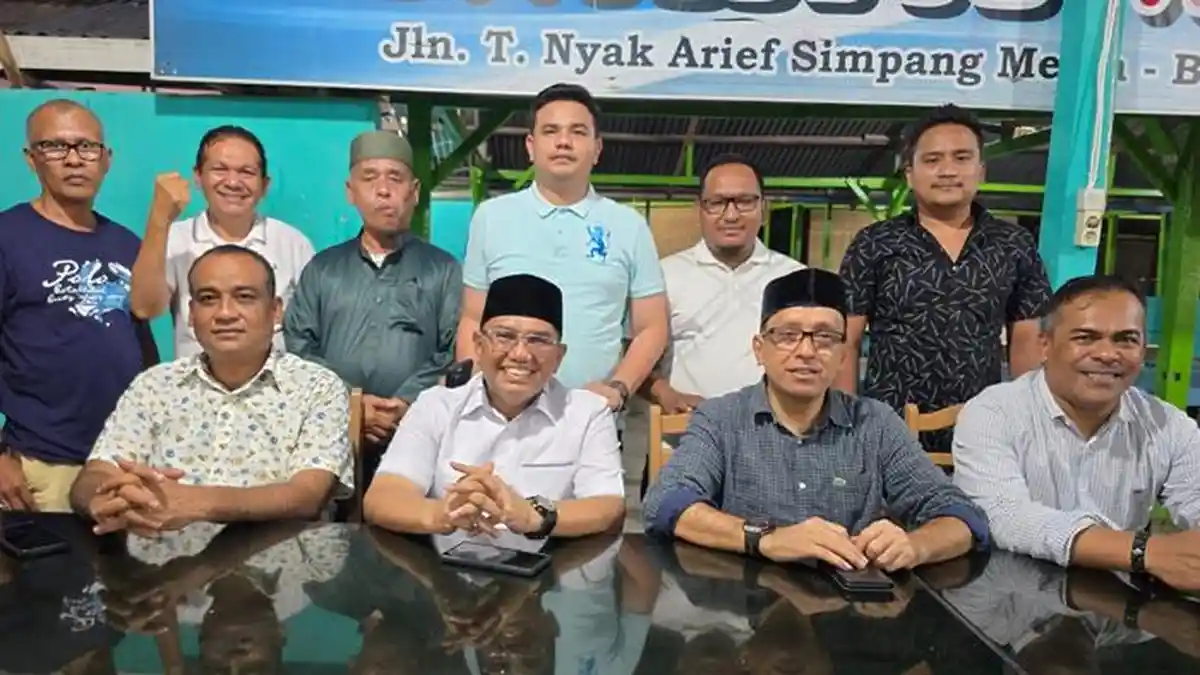 Gelar Konferensi Pers, MBS Ucapkan Selamat kepada Syech Muharram dan Syukri
