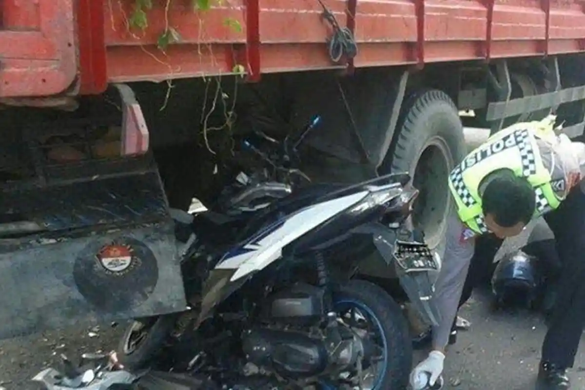 Kecelakaan Maut Tadi Pukul 06.00 WIB, Pengendara Motor Tewas, Adu Banteng Hingga Mobil Terguling