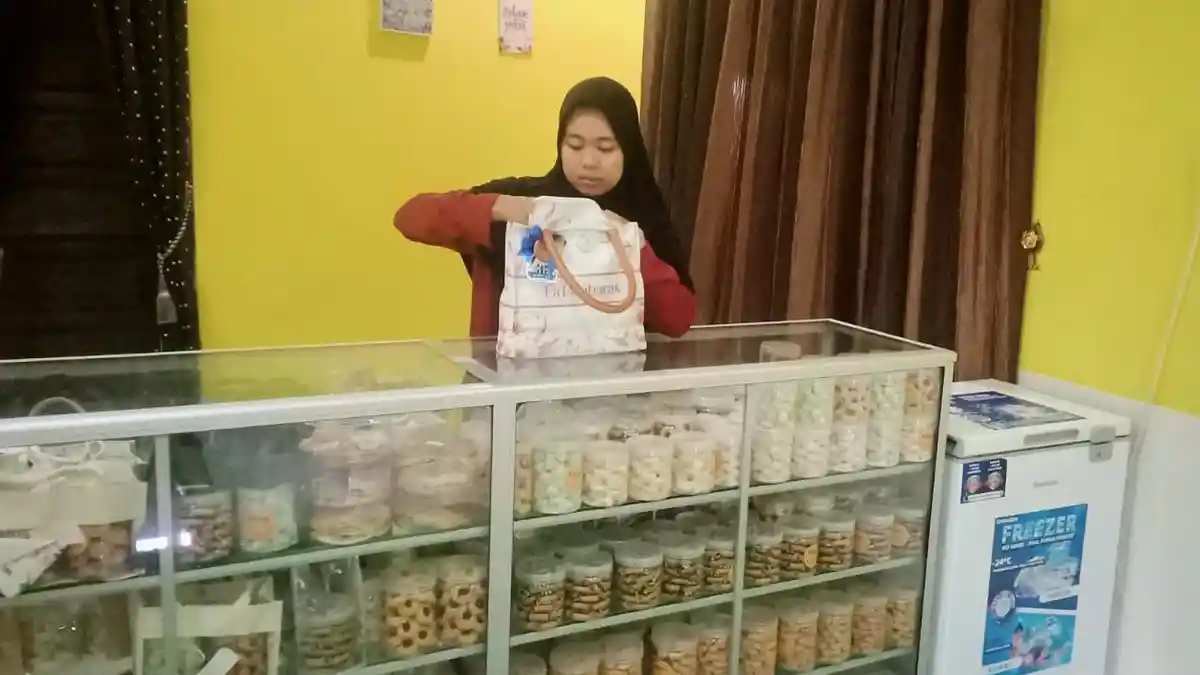 Cerita Zhafira Store Tebo, Manfaatkan BRIMO Kelola Usaha