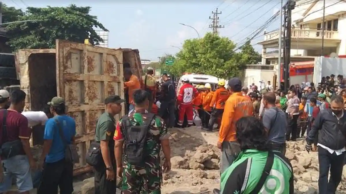 Kesaksian Jamal dalam Kecelakaan Maut di Ngaliyan antara Dump Truk dan Mobil Agya