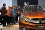 Wapres Boediono Kunjungi Stan Pameran IIMS 2013