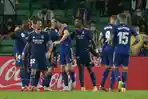 pemain-real-madrid-merayakan-kemenangan-atas-real-betis.jpg