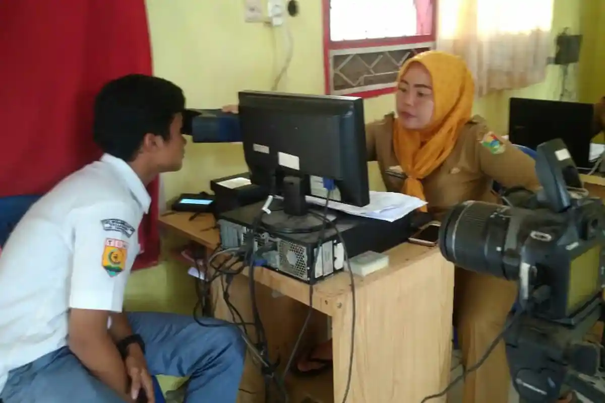 Jelang Pemilu Blangko e-KTP di Disdukcapil Tanggamus Sisa 60 Keping