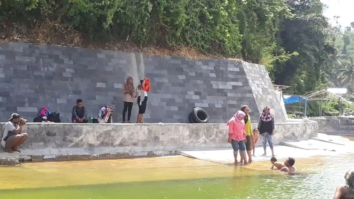 Wisata Air Panas di Ranau OKU Selatan Ini Diyakini Bisa Menyembuhkan Penyakit Kulit, Jika Anda
