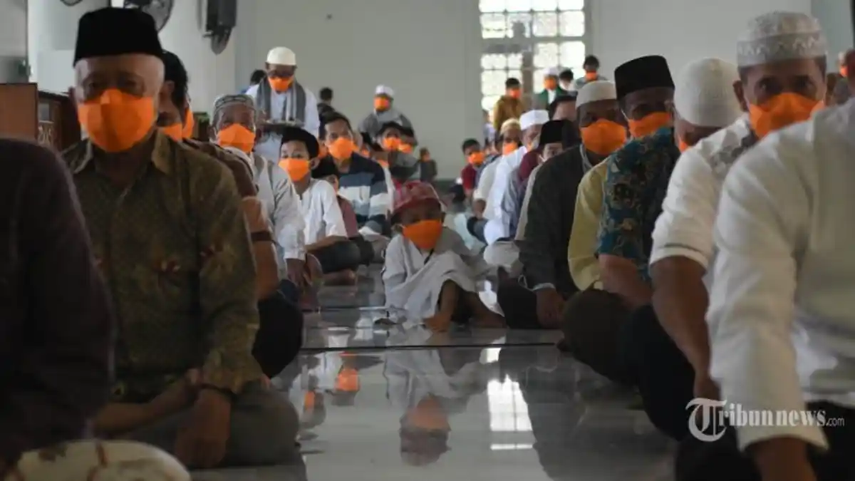Meski Perbolehkan Salat Id di Rumah, MUI Larang Warga Gunakan Live Streaming, Ini Alasannya