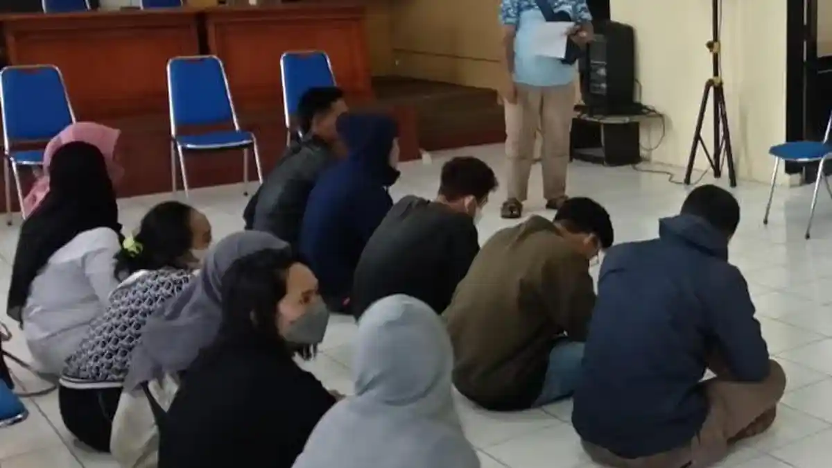 Digerebek di Sebuah Hotel di Tasik, Lima Pasangan Bukan Muhrim Sempat Mengelak