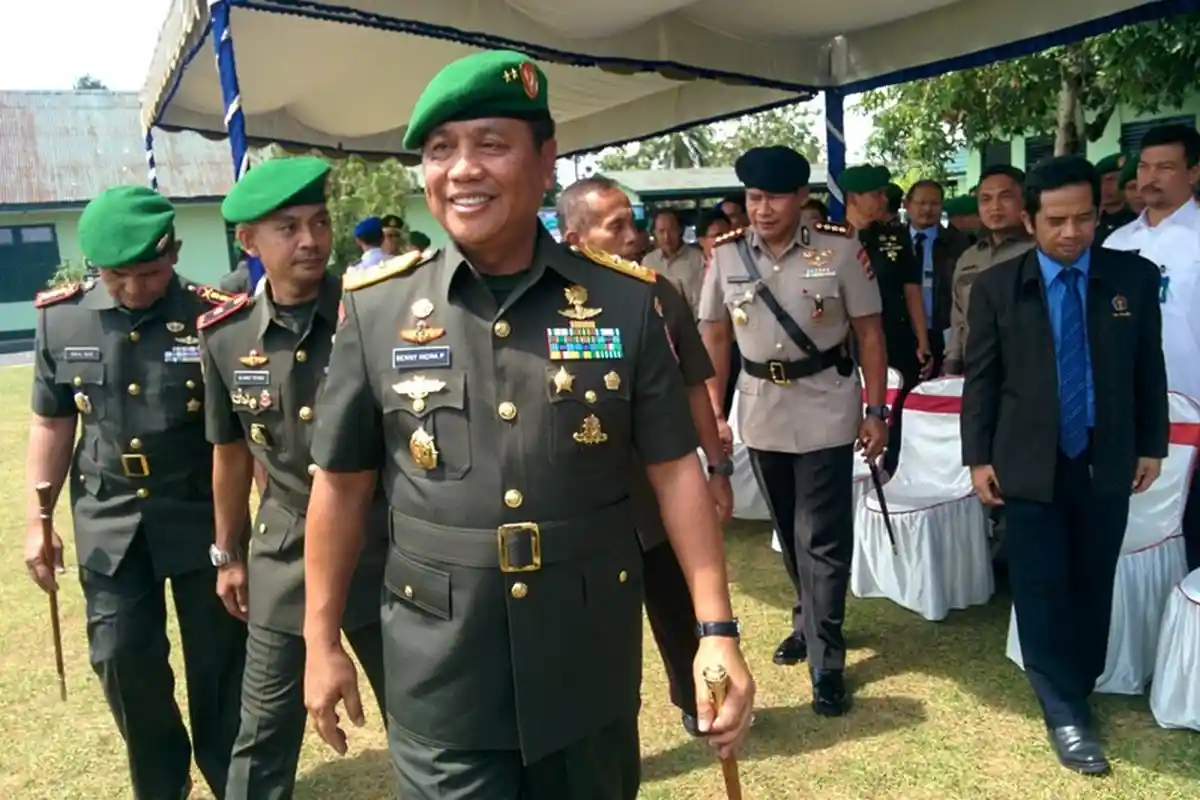 Tunda Acara Sertijab demi Jemput Jenazah Serda