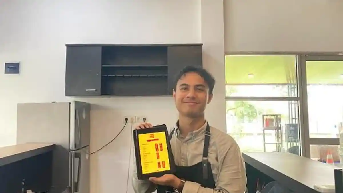 Juarai USU Pitching, Razie Buka Gerai Minuman Manisdingin di Gelanggang Mahasiswa USU