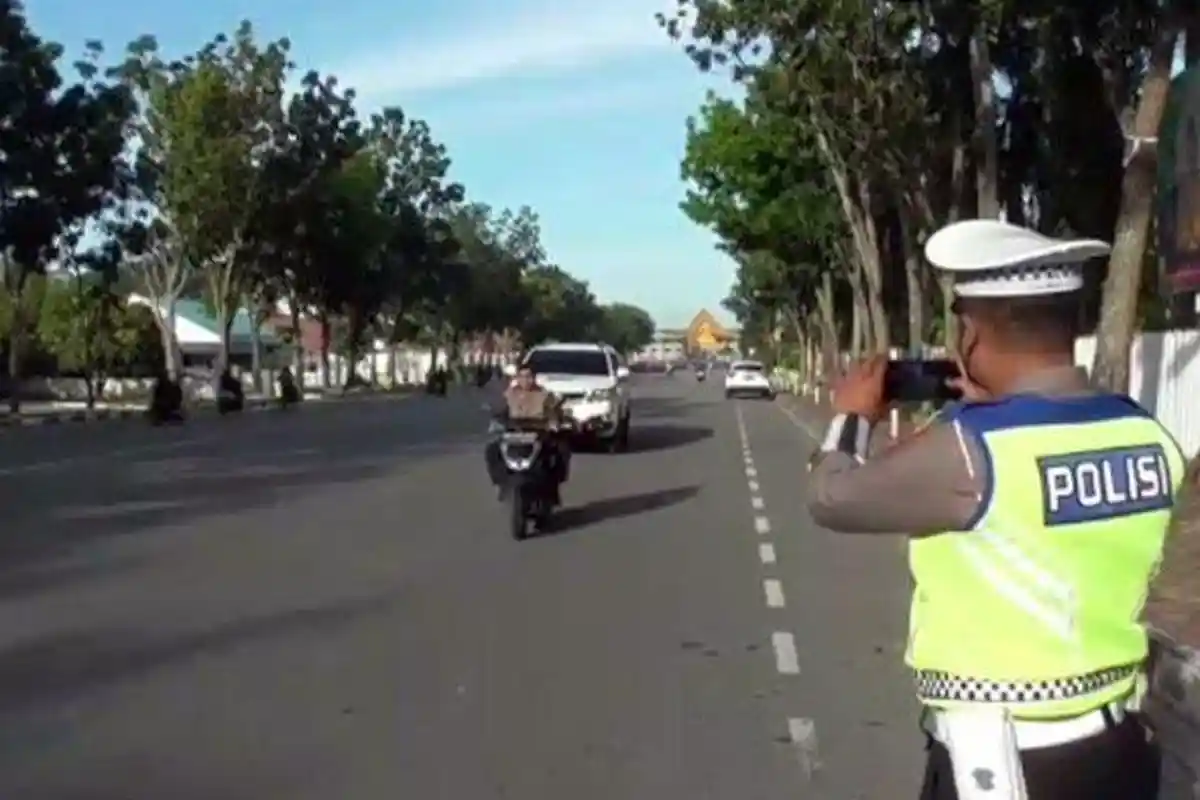 Siap-siap! Polda NTB Terapkan Tilang Mobile Mulai Tahun 2023