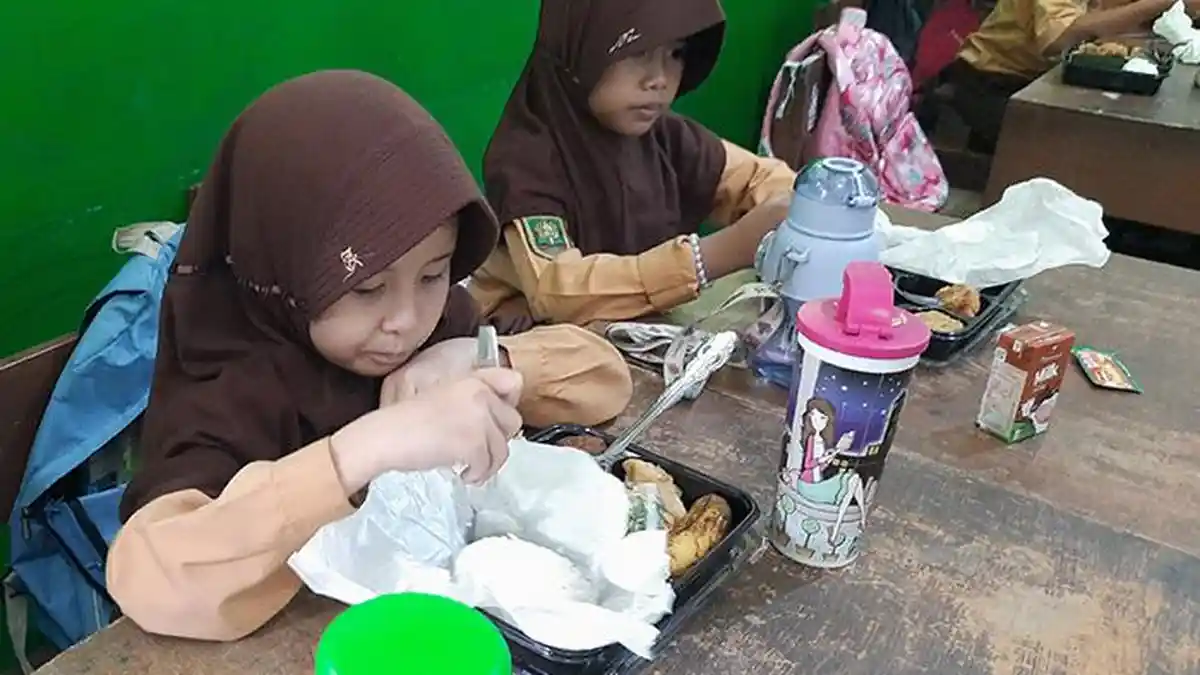 Dewan Minta Program Makan Gratis Bergizi di Pekanbaru Berjalan Lancar, Tidak Asal-asalan