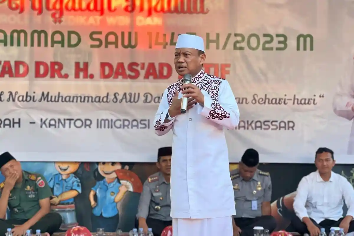 Peringati Maulid Muhammad SAW, Dai Kondang Das'ad Latif Nasehati Jajaran Kanim Makassar