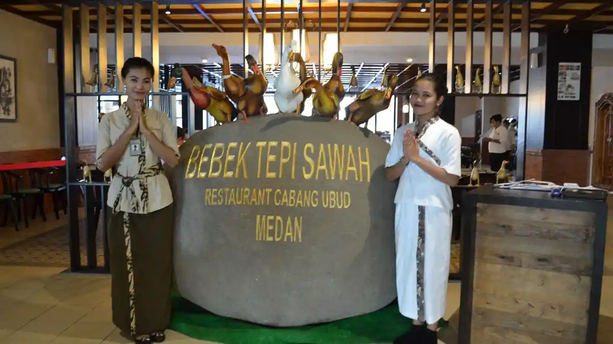 Restoran Bebek Tepi Sawah Sajikan Makanan Kurang dari 15 Menit