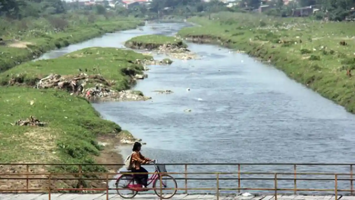 Kanal Banjir Timur Semarang Segera Dinormalisasi, Pemerintah Sediakan Relokasi Bagi PKL