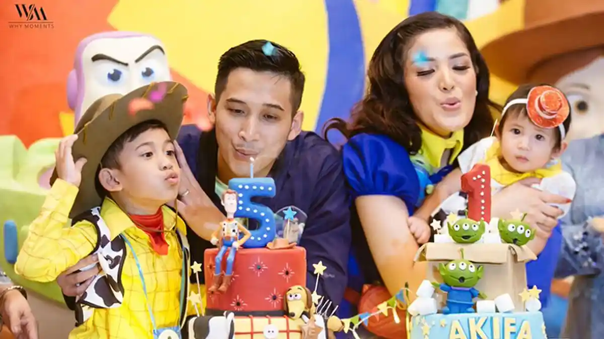 Tidak Kalah dengan Ibunya, Putra Nindy Ini Gunakan Aksesoris Seharga Jutaan Rupiah, Apa Ya?
