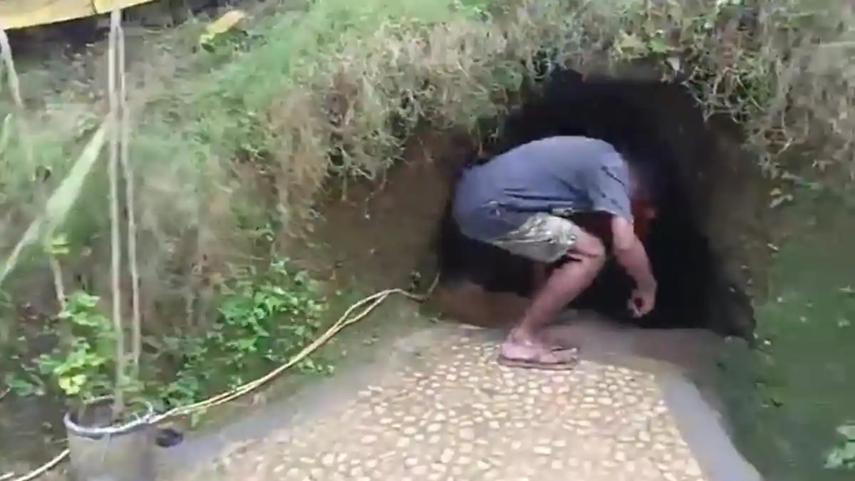 Wajib Dikunjungi, Mengintip Gua Peninggalan Jepang di Pulau Doom Sorong