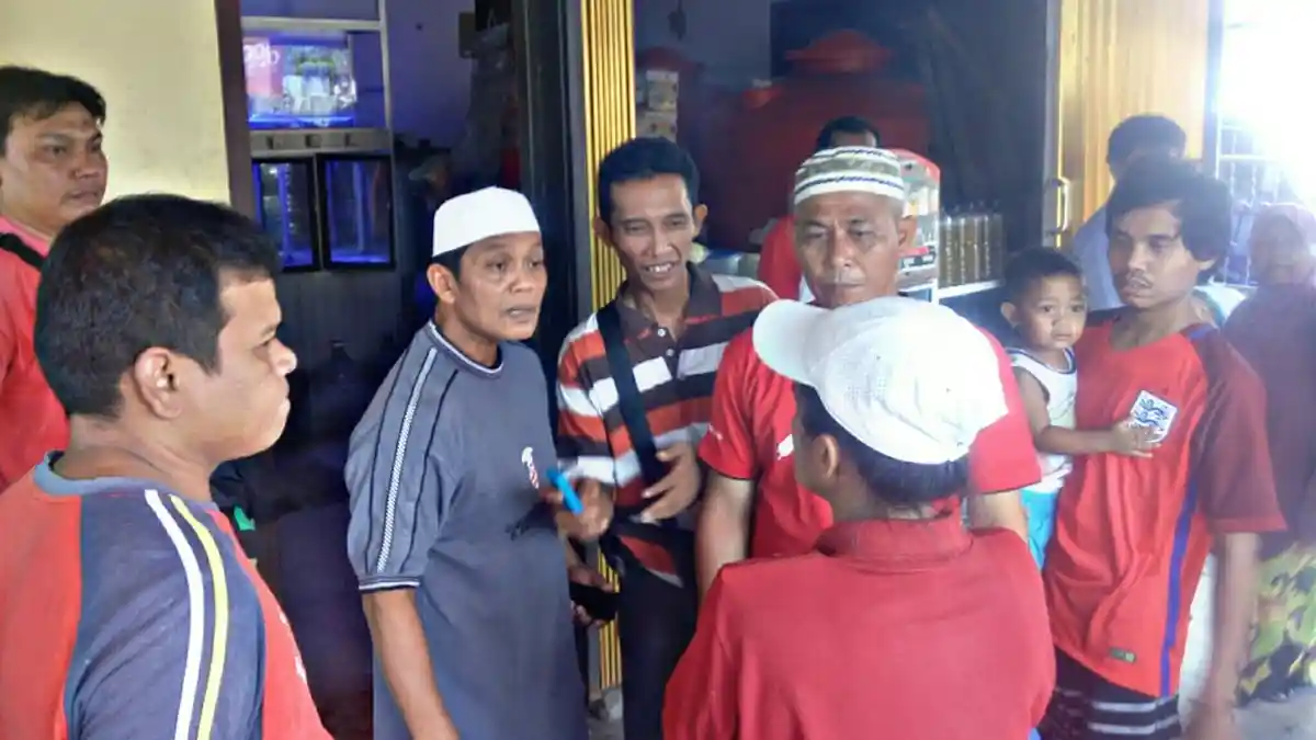 Ini Kronologis Pengepungan Rumah Kepala Kampung yang Amankan Tersangka Pencurian   