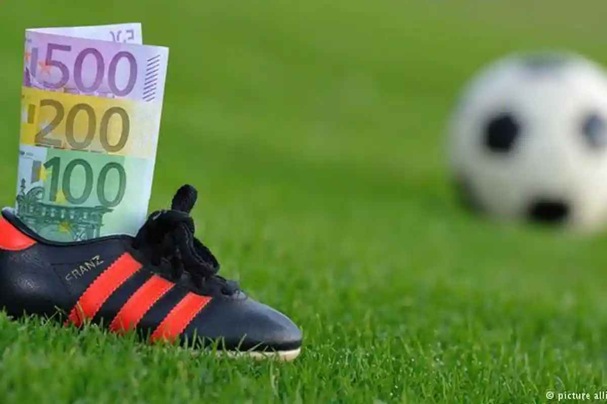 Sudah Jadi Manager di Bank Plat Merah, Roni tetap Tilap Uang Nasabah Rp 21 M: Buat Judi Pula!