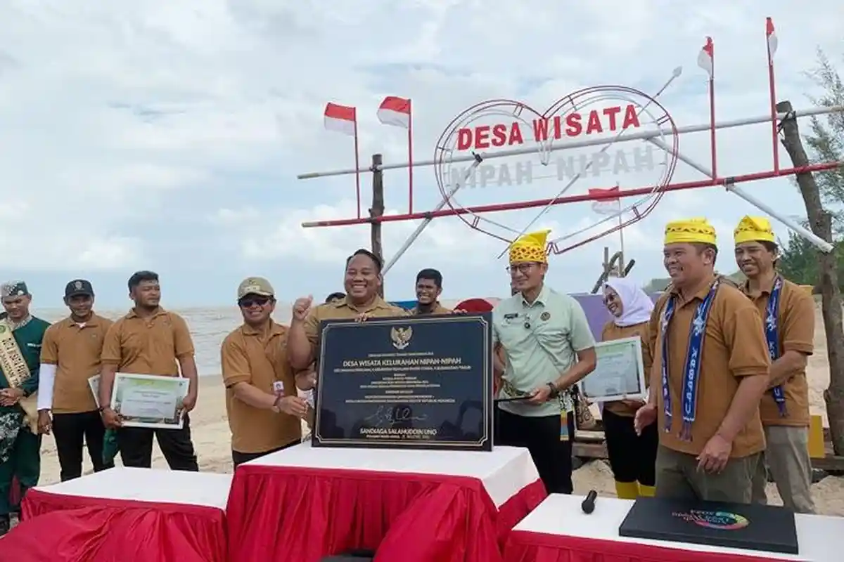 Sandiaga Uno Resmikan Kelurahan Nipah-nipah PPU Sebagai 50 Desa Wisata Terbaik di Indonesia 