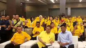 Ketua-Umum-Golkar-Airlangga-Hartarto-bersama-Ketua-DPD.jpg