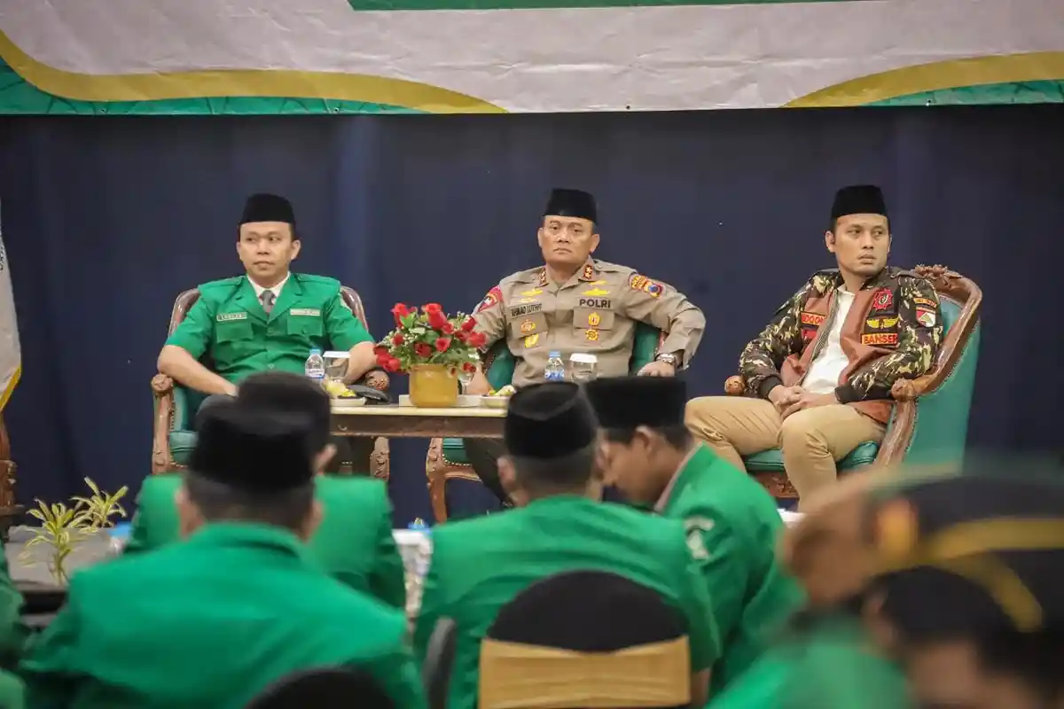 “Banser Luar Biasa, Gerakannya Seperti Polisi" Kapolda Jateng Ingin Perkuat Sinergi dengan Ansor
