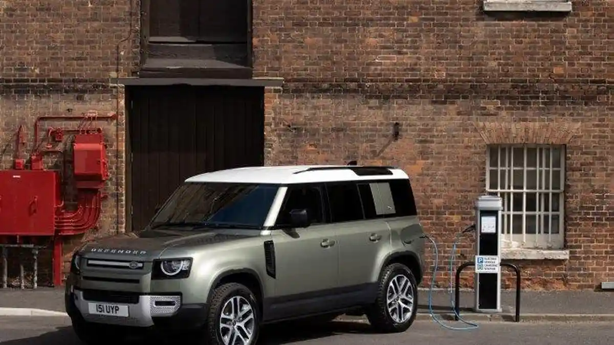 Land Rover Defender versi Listrik Bakal Meluncur, Klaim Disematkan Baterai 100 kWh