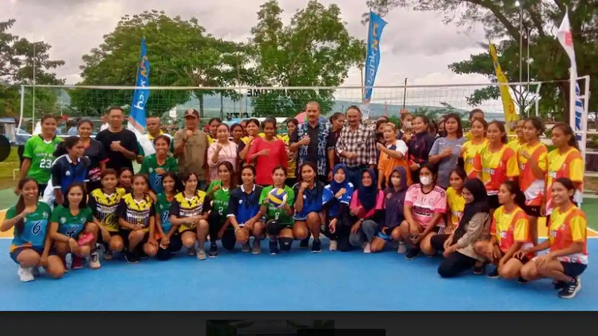 Bupati Sumba Timur Buka Turnamen Happy Adem Cup 2023