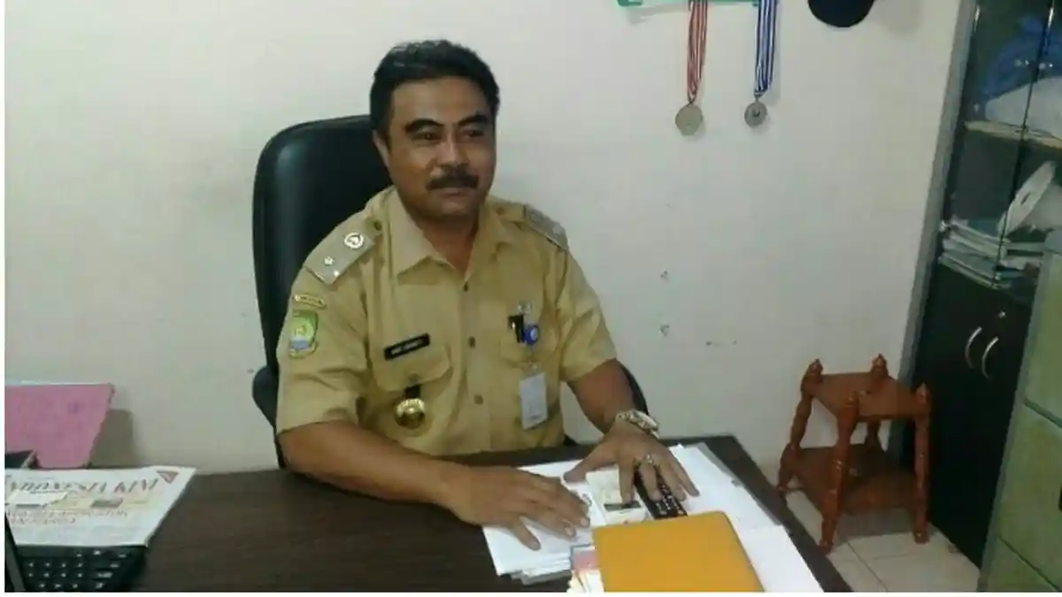 Lurah Boy Gandrungi Fotografi, Menikah Hingga Jual Kamera