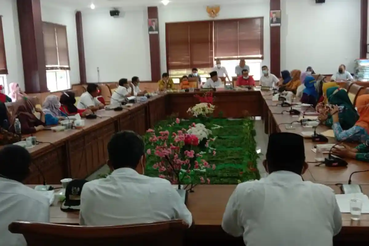 KADER Posyandu Mengadu ke DPRD Batam, Sebut Diganti Karena Beda Pilihan saat Pilkada