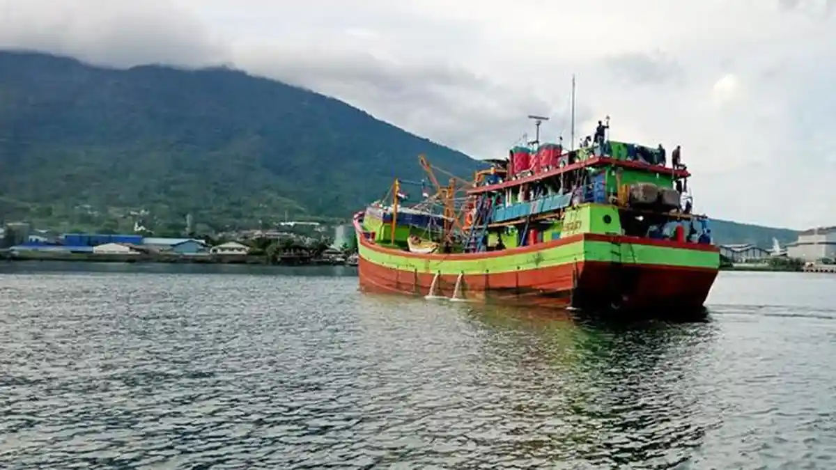41 Awak KM Dewata Samudra III yang Selamat Trauma