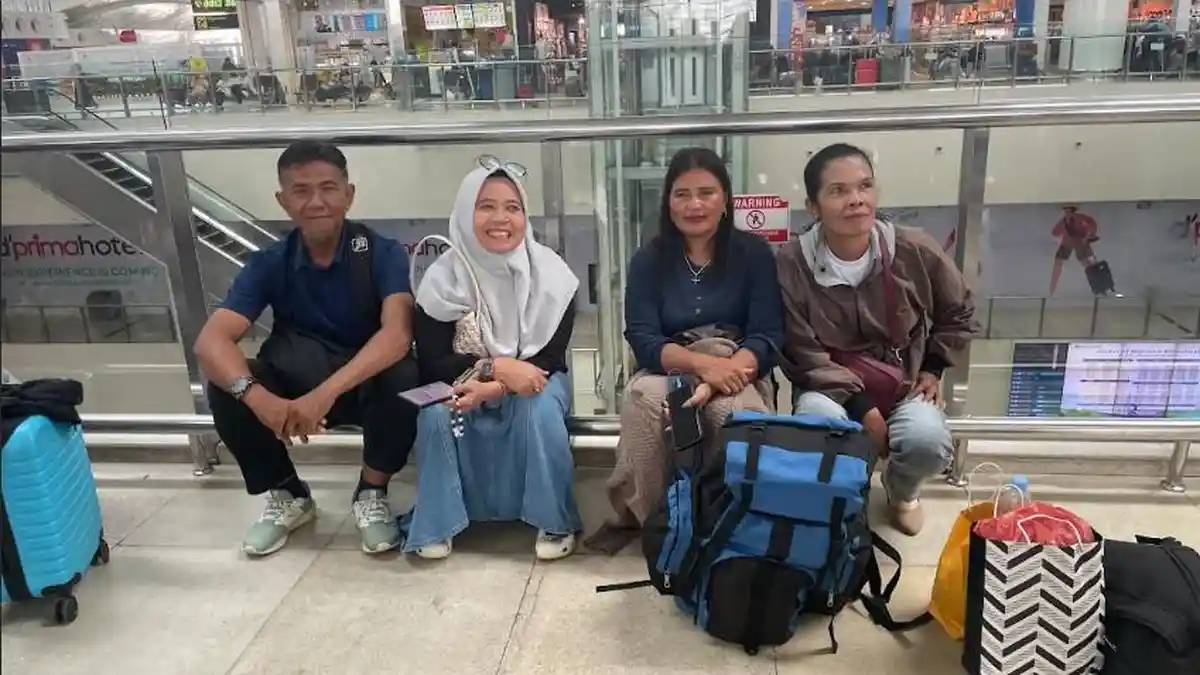 Penerbangan dibatalkan, 3 ibu di Kualanamu terancam batal hadiri pelantikan anak jadi TNI